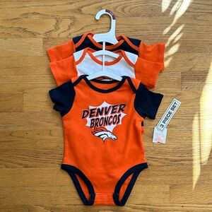 NWT 3-6M Denver Broncos 3-Pack Bodysuits